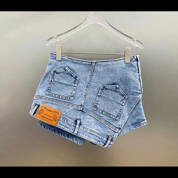 Brand new jean skort size M - Picture 2 of 6